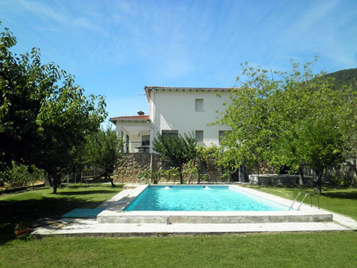 Amatalasvinas Piedralaves Exterior photo