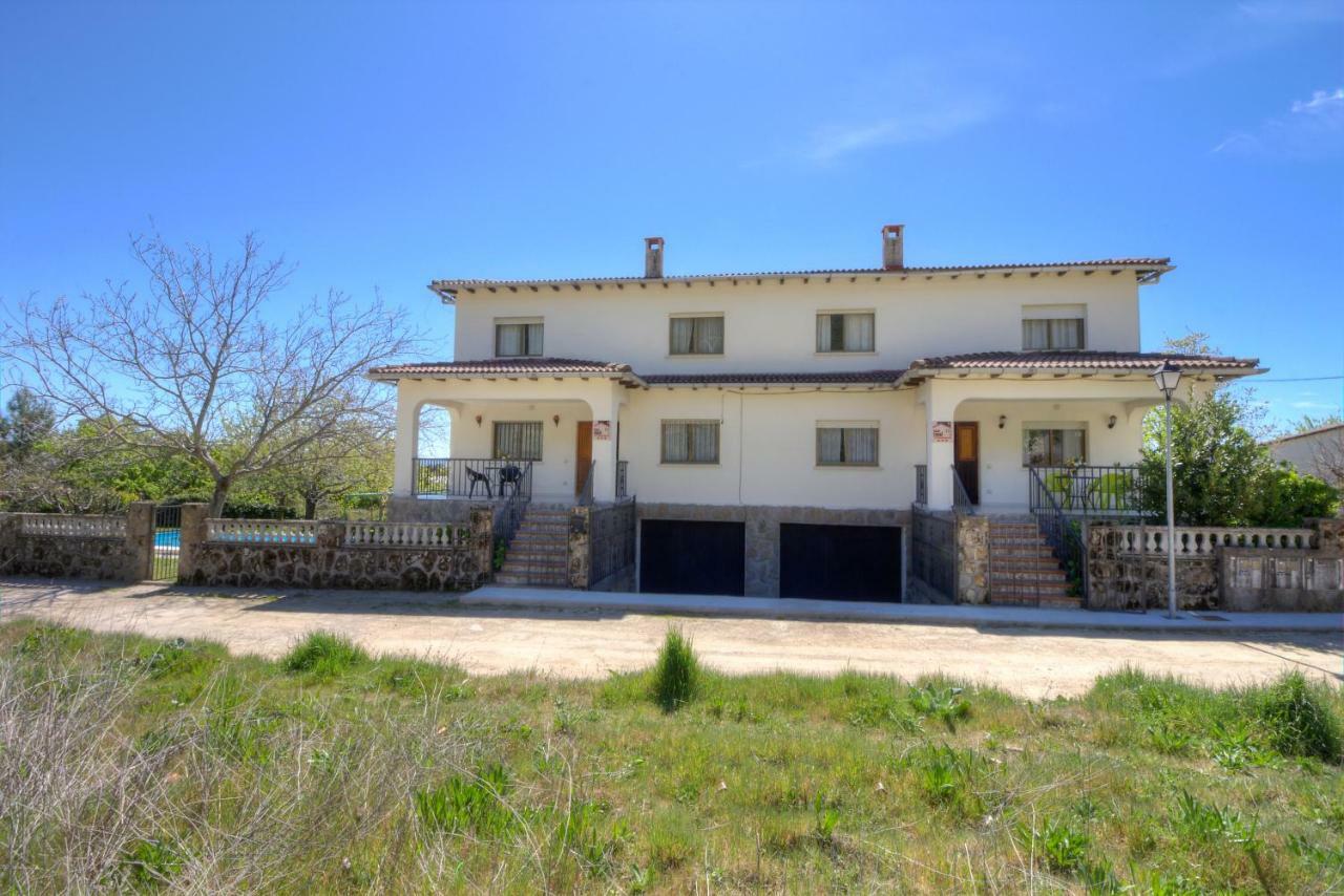 Amatalasvinas Piedralaves Exterior photo